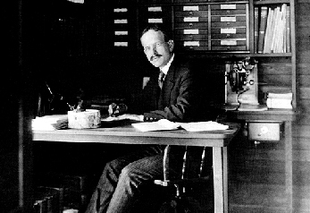 0629George_Ellery_Hale_1905